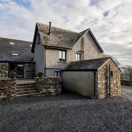 7 Bed In Oc-93325 Holiday home Sedbergh