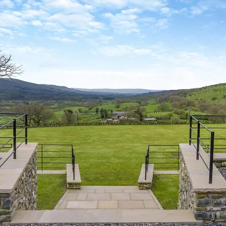 Holiday home 7 Bed In 93325