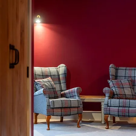 7 Bed In 93325 Sedbergh