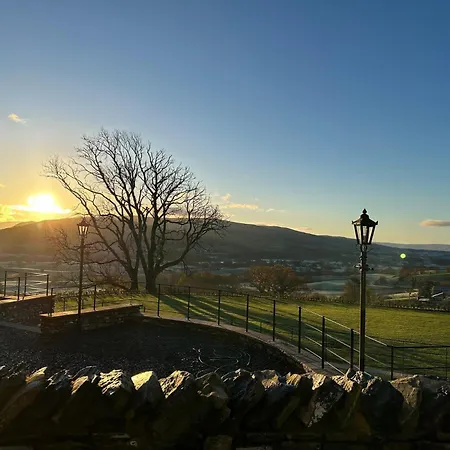 7 Bed In 93325 Sedbergh