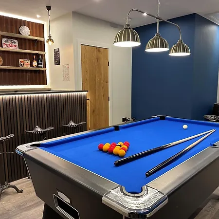 Casa vacanze 7 Bed In 93325