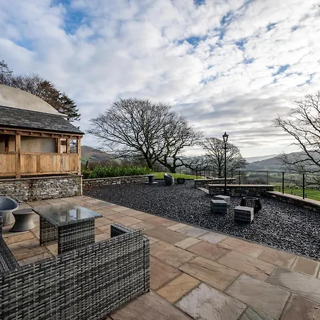 7 Bed In 93325 * Sedbergh